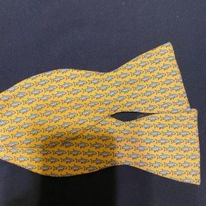 Vineyard Vines Bow Tie